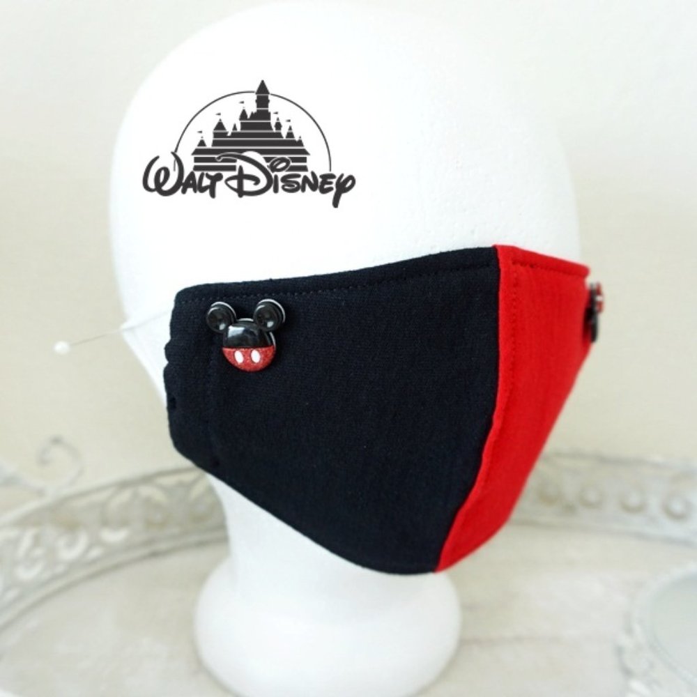 Disney Mickey/Minnie Mouse Buttons Face Mask